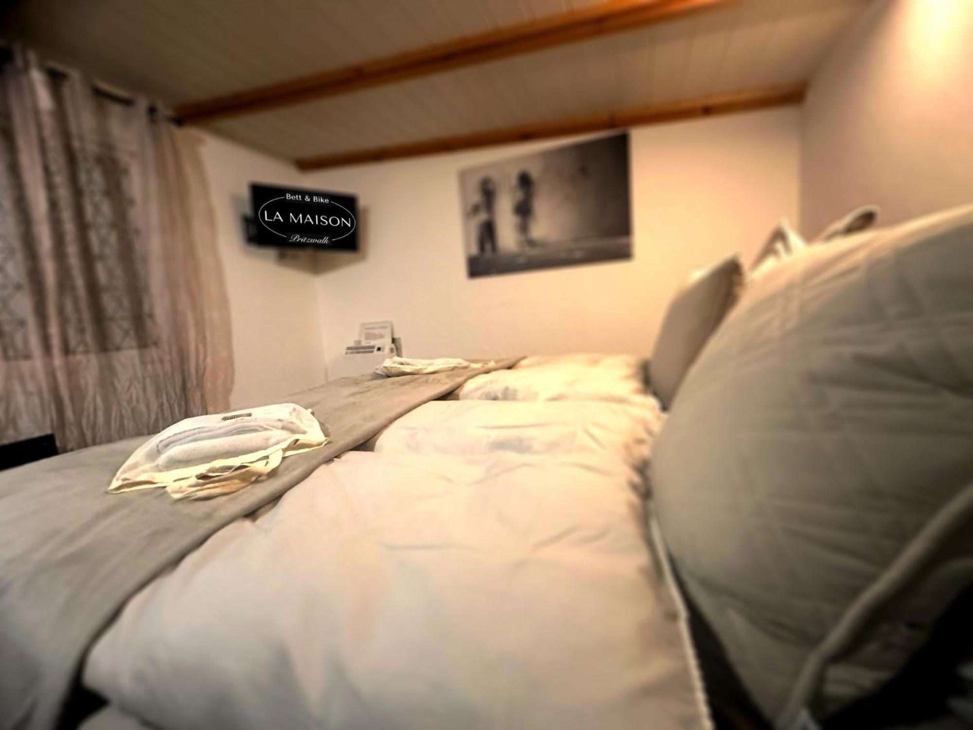 La Maison Pritzwalk - Bett & Bike Екстериор снимка